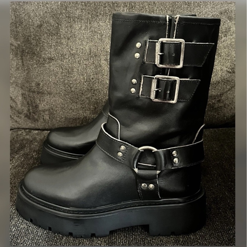 Steve Madden Reika Black Leather Motorcycle Style Boots Women’s-Size 8M